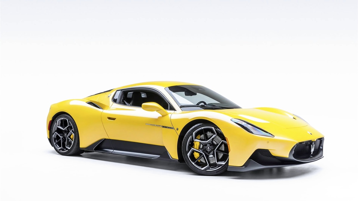 Maserati MC20 2023