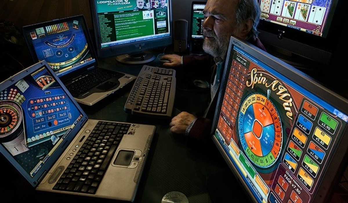    В Москве задержали подозреваемых в незаконной организации и проведении азартных игр