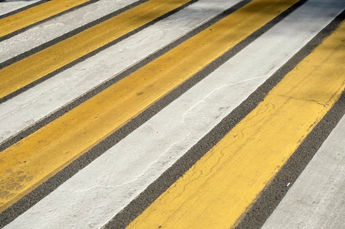    В Ярославле водитель срезал путь по пешеходному переходу