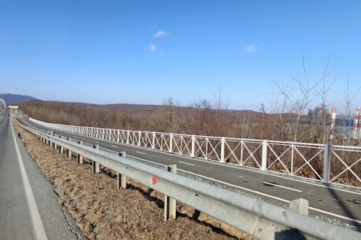    На одной из велодорожек острова Русский появились дополнительные ограждения