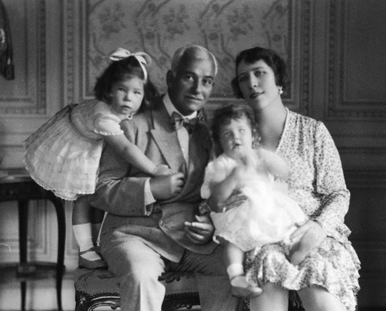                                                            Семейство Детердинг