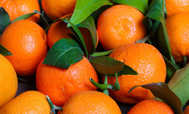 Жителям Тверской области рассказали, что важно знать при выборе мандаринов