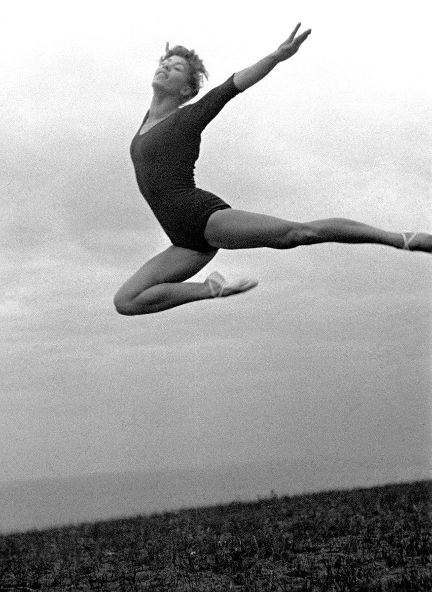    Уже в девятом классе Латынина выполнила норматив мастера спорта СССР / РИА Новости