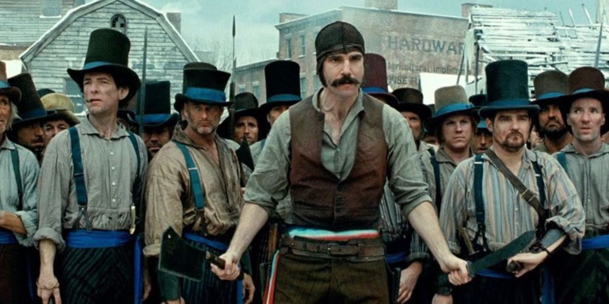 Уильям Каттинг во главе своей банды "Коренных" (фото colliderimages.com).