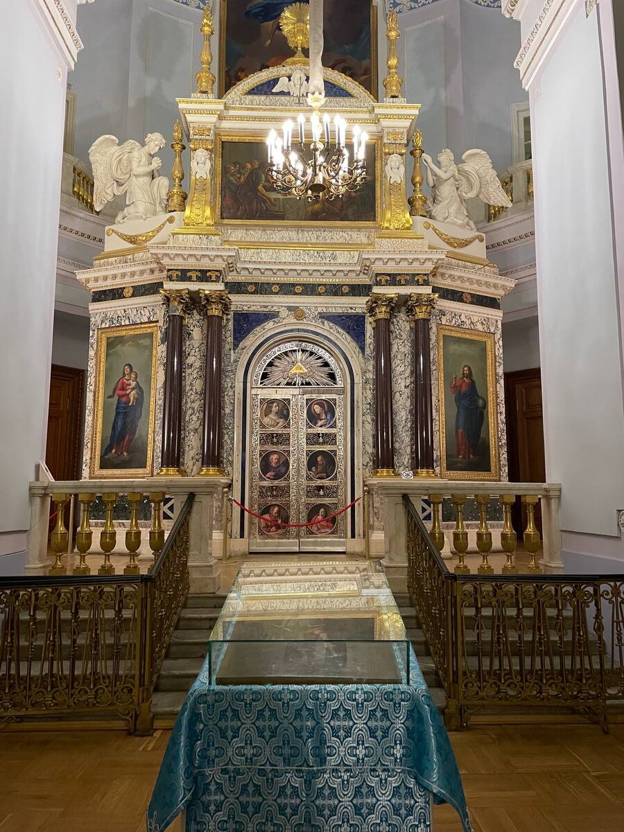 Церковь Архангела Михаила (Фото сделано во время моей поездки в Санкт-Петербург, ноябрь 2024)