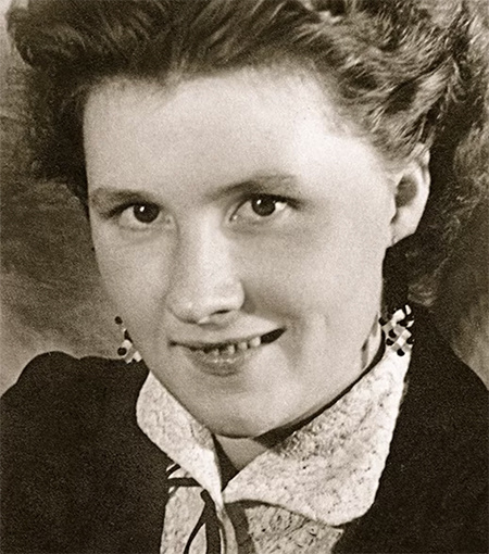 Фото из архива театра "Современник". Людмила Иванова в 1954 году