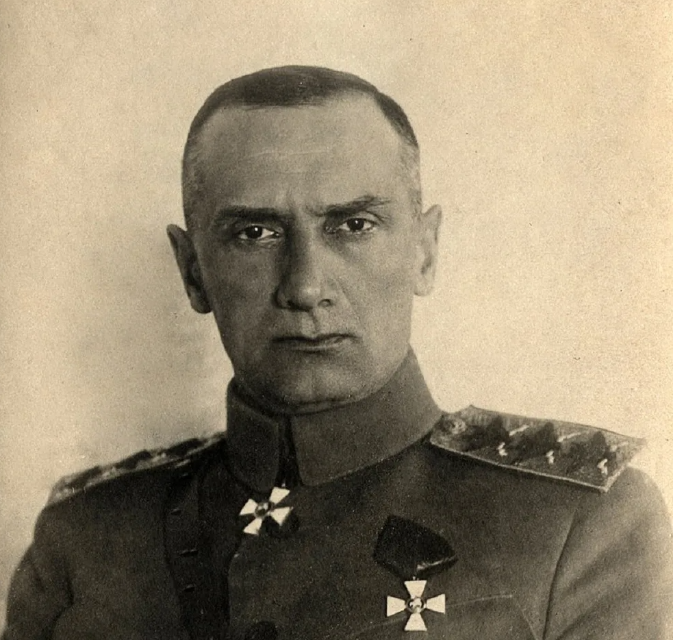 За храбрость Колчак получил золотую саблю. 