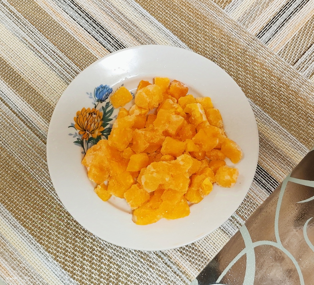 Замороженные кубики тыквы.