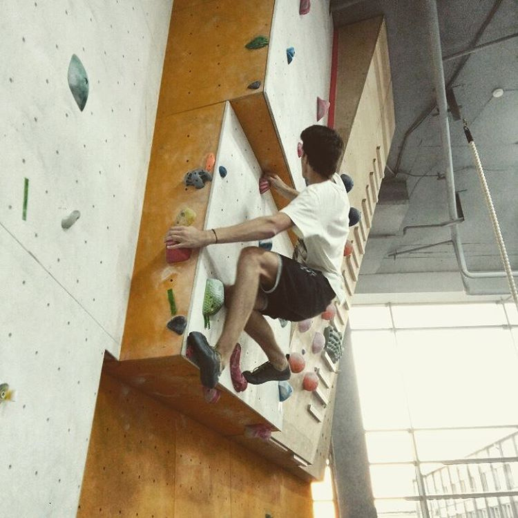 Фото 2016-го года, холст, масло, скалодром