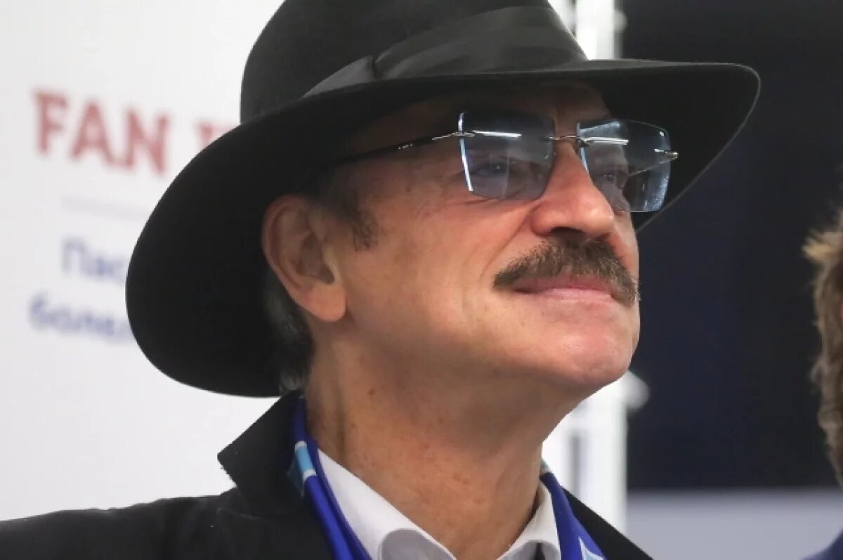    Путин наградил Боярского орденом за заслуги перед Отечеством I степени