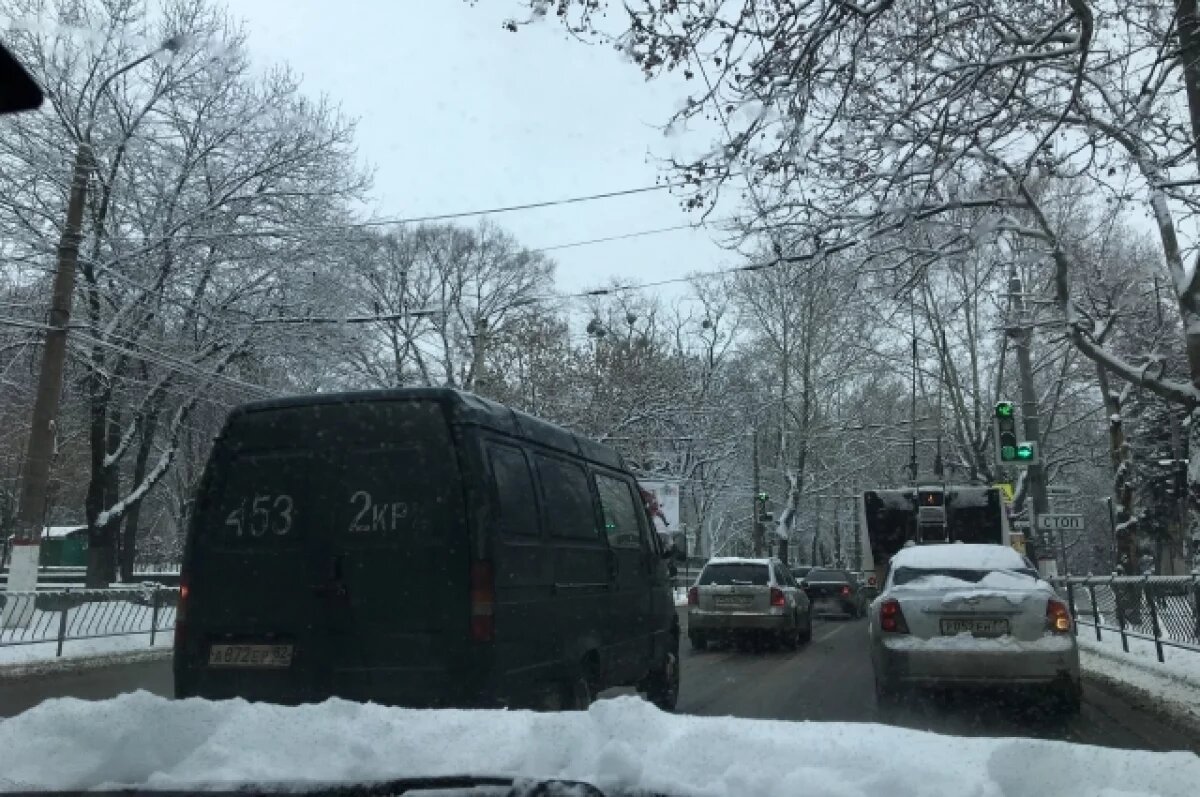    В Крыму устраняют последствия снегопада на дорогах