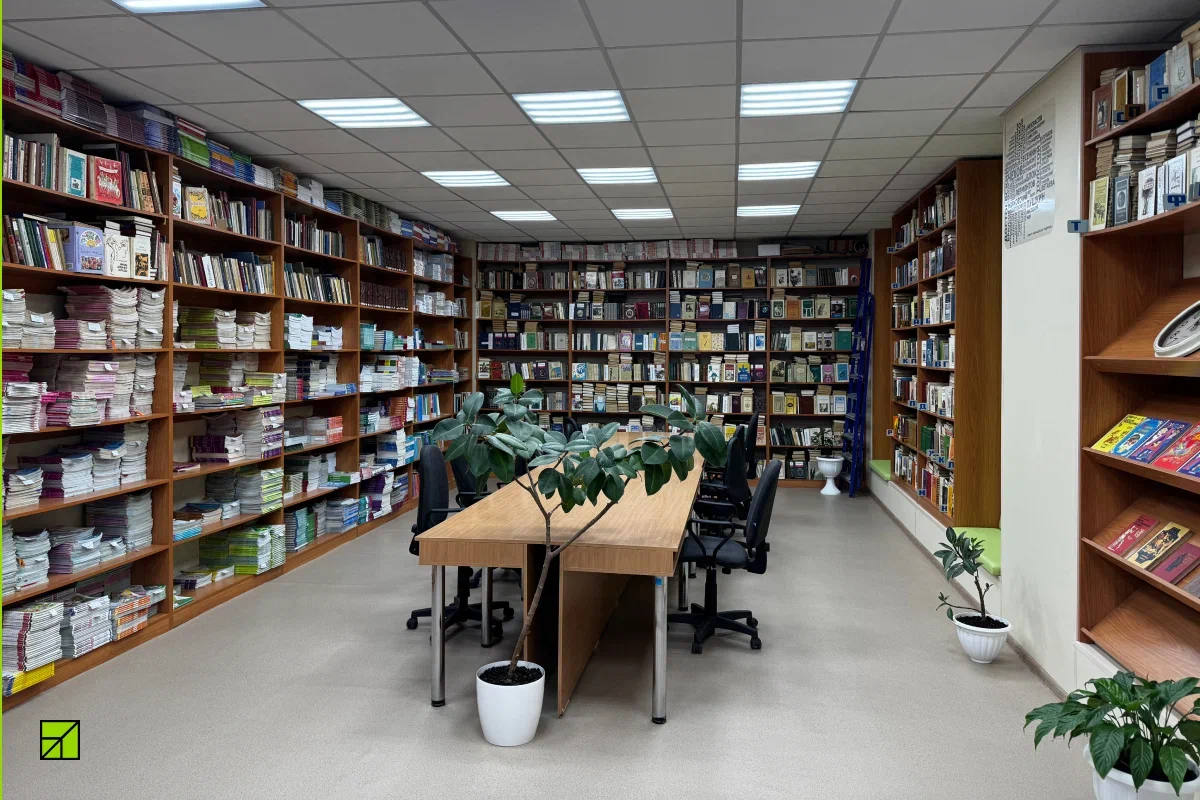 Информационно-библиотечный центр «Читаникум» в Верхнесинячихинской школе №3 в Свердловской области