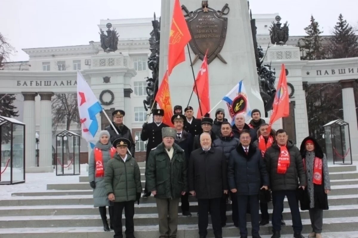    Уфу с рабочим визитом посетил депутат Госдумы от КПРФ, ученый Сергей Обухов