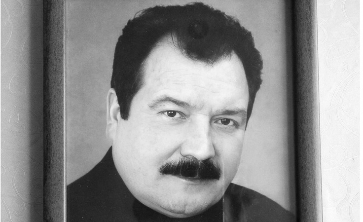 
79 лет на момент кончины было Михаилу Сухинину. Он стал известен как автор первого устава БФФ, а также был членом футбольного арбитража и заместителем его председателя. Также белорусский футбол потерял известного статистика и аналитика из Барановичей Владимира Майсюка.