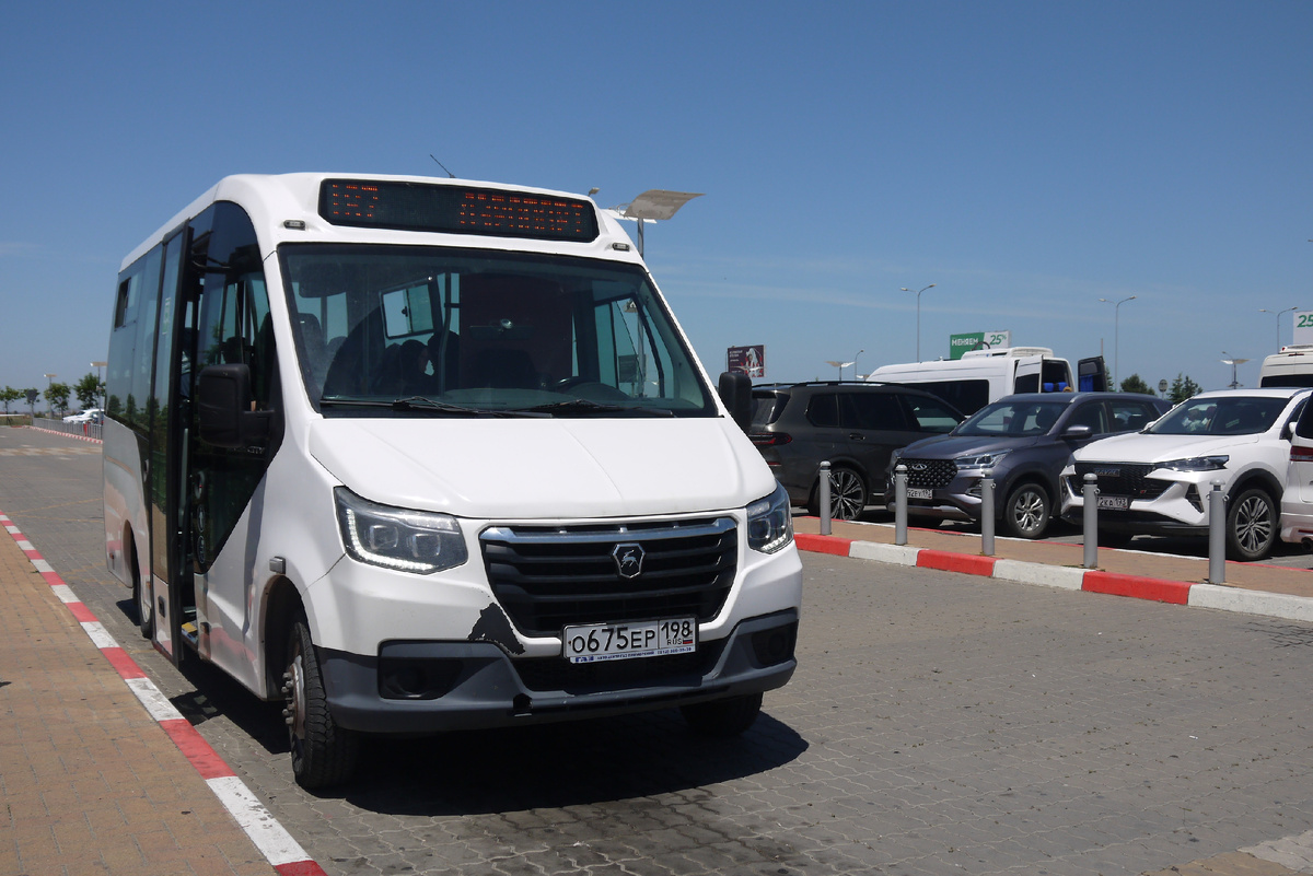  ГАЗ-A68R52 "Сity" на 187 маршруте, Аэропорт Уйташ