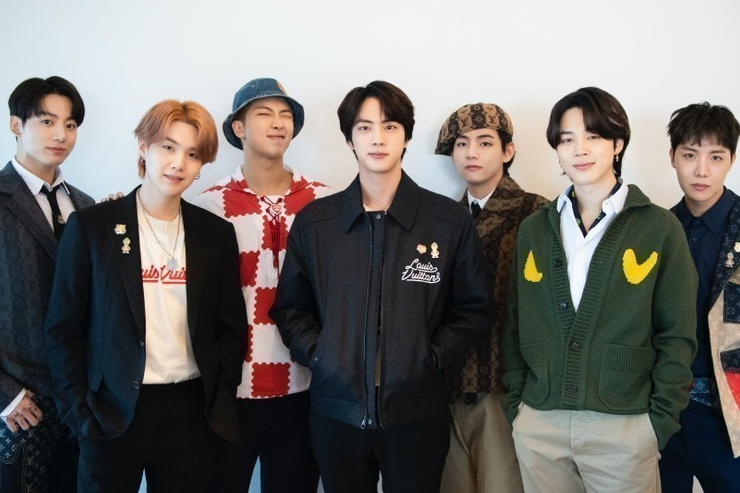     HYBE ужесточает борьбу против хейтеров: как агентство защищает айдолов