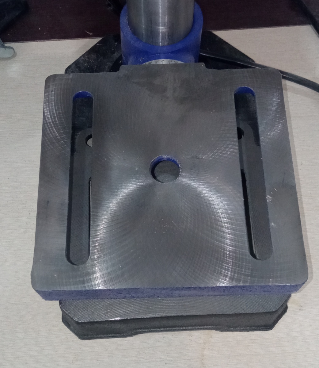 Сверлильный станок Рабочий стол