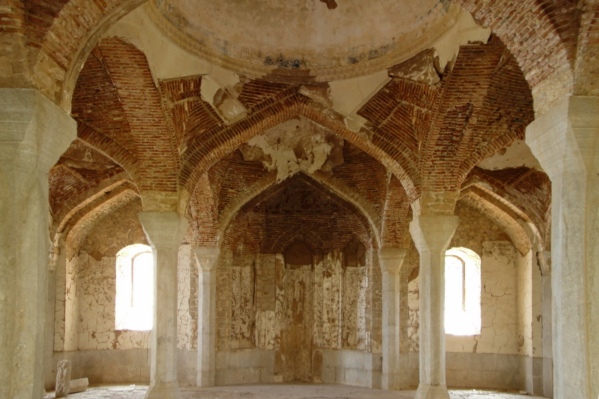 Верхняя мечеть Гоар Аги в Шуши, до реставрации.