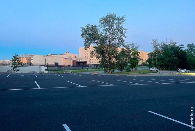    Стоянки оборудовали рядом с горбольницей на Ломоносова, у поликлиники на Парковой, недалеко от военного университета и у здания миграционной службы.