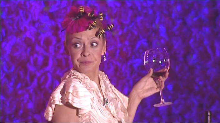 В проекте мадам Полина была с самого основания. Фото: кадр из шоу. 