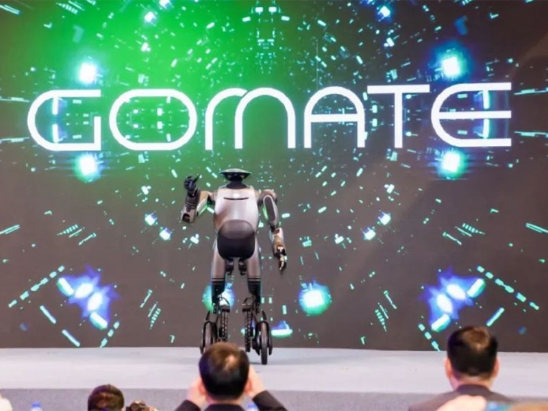    Представлен GAC GoMate — гуманоидный робот с 38 степенями свободы