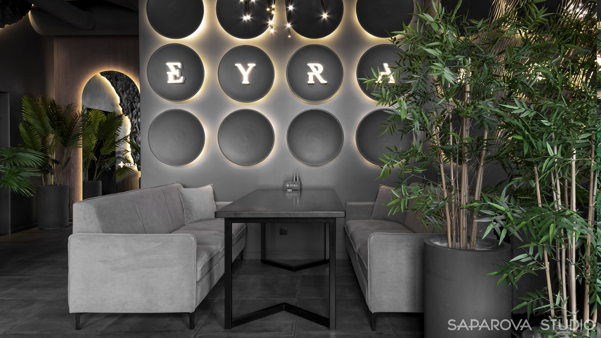 Реализация дизайн-проекта кафе EYRA ЖК Наследие
Фотограф Иринархова Мария. Дизайнер проекта Сапарова (Аджигитова) Айгуль 