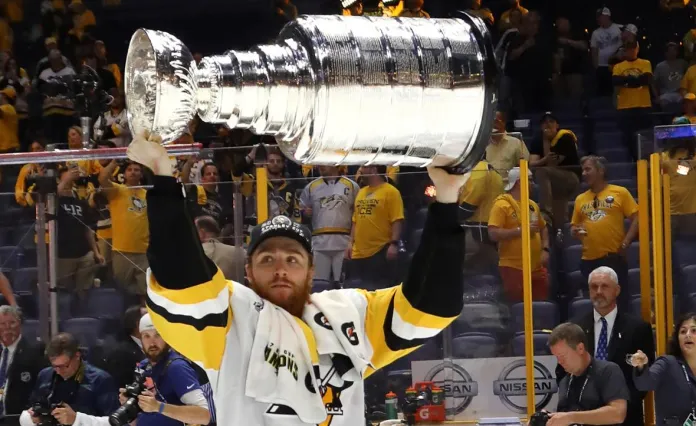 Кубок Стэнли уже был, а Гагарина еще не поднимал