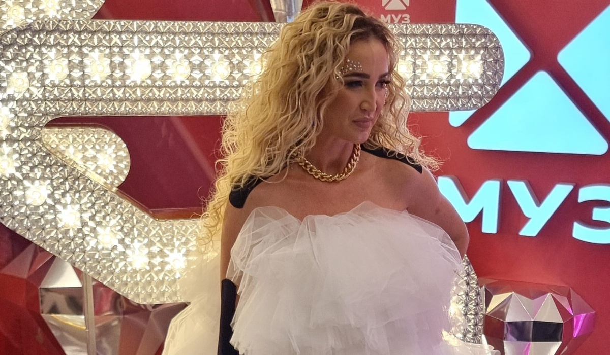    Ольга Бузова. Фото: Дни.ру / Феликс Грозданов