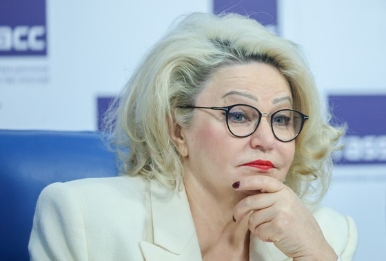    Нина Останина