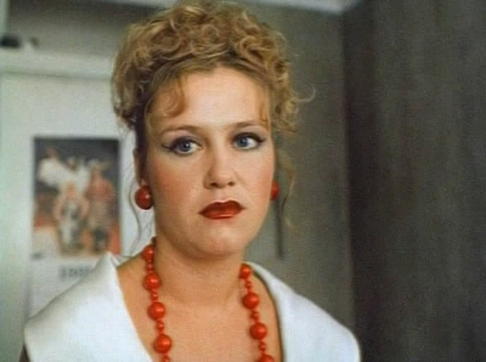 В х\ф «Облако-рай» (1990). 