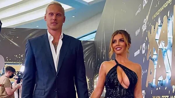    Анна Седокова и Янис Тимма. Фото: ТВЦ