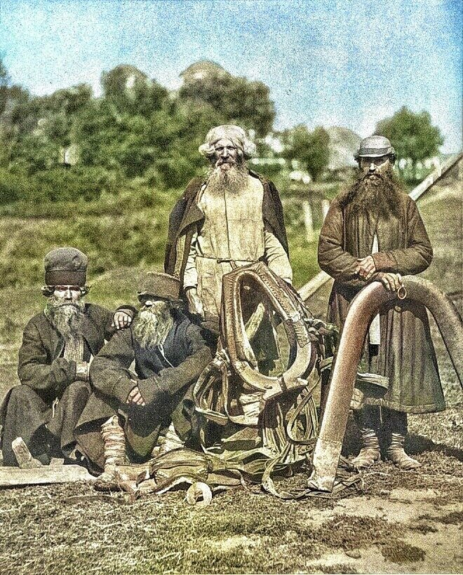 Нам супостатов и медведей бить без них удобно!