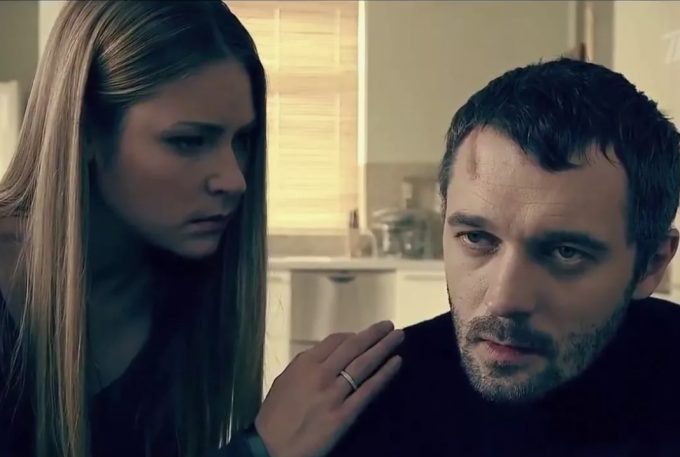 Юлия Мельникова и Павел Трубинер в сериале «Грач», United Multimedia Projects
