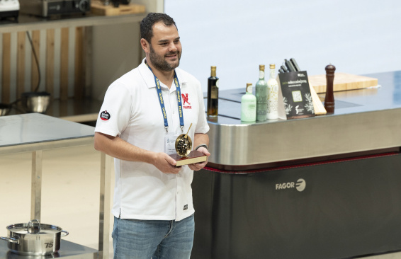 Победитель конкурса Alén Tarrío López