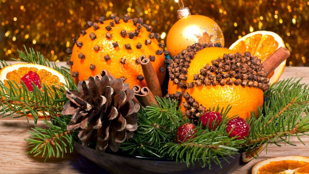 Новогодняя магия с помандерами
