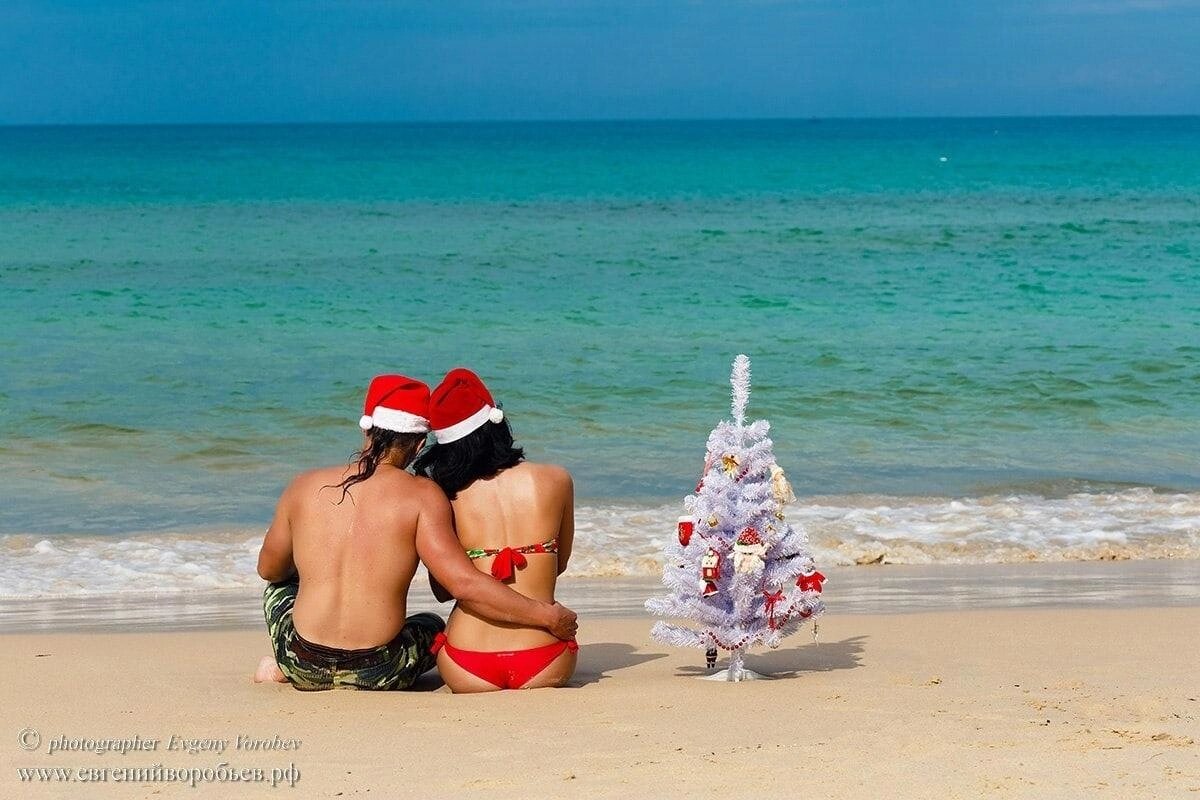 Новогодняя фотосессия на пляже Пхукета Фотограф WWW.ЕВГЕНИЙВОРОБЬЕВ.РФ
WhatsApp +7960-770-6677
