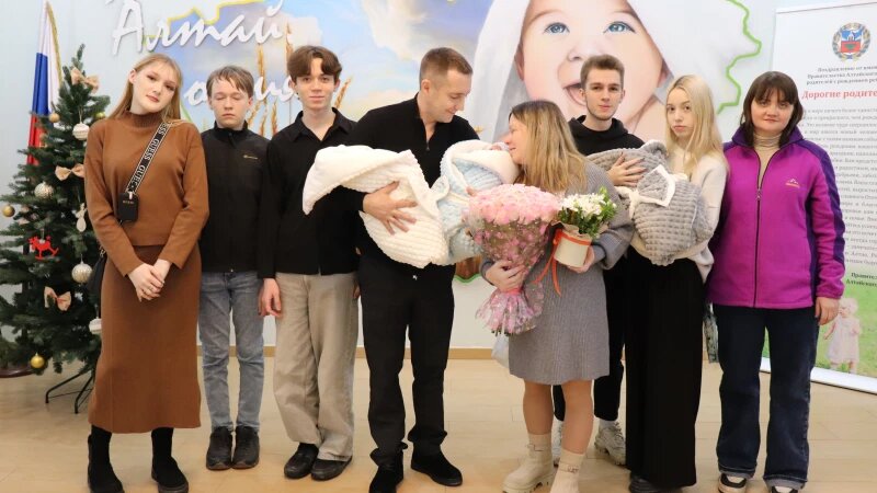     Выписка тройняшек Перинатальный центр "ДАР"