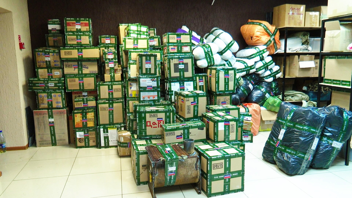    Из Нягани бойцам СВО отправили подарки к Новому году