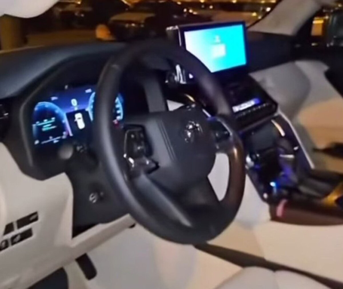 Фото: Carscoops/Khaled Al-Remithi  📷
