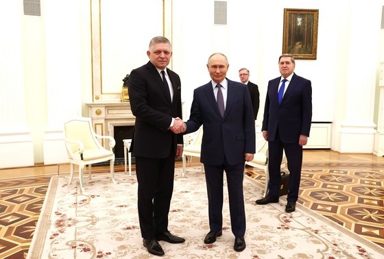    Роберт Фицо, Владимир Путин