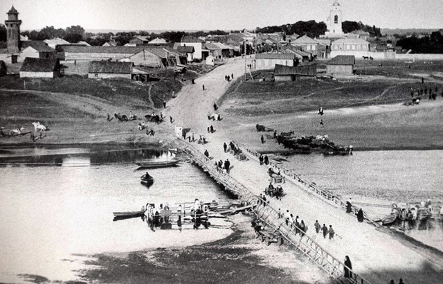 Тоже место, только до постройки моста в 20х годах 20 века.