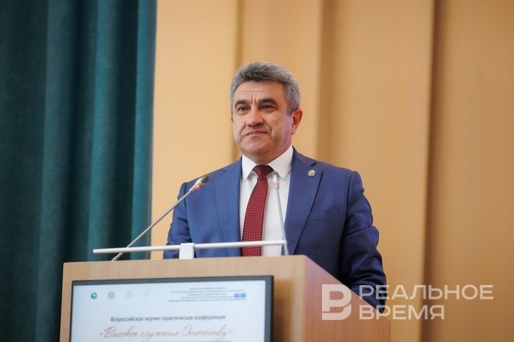 Статус потерпевшего получило Министерство образования РТ, которое возглавляет Ильсур Хадиуллин. Роман Хасаев / realnoevremya.ru