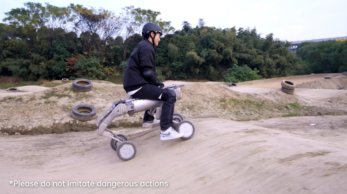    Новый робопёс Unitree B2-W может перевозить человека [ВИДЕО]