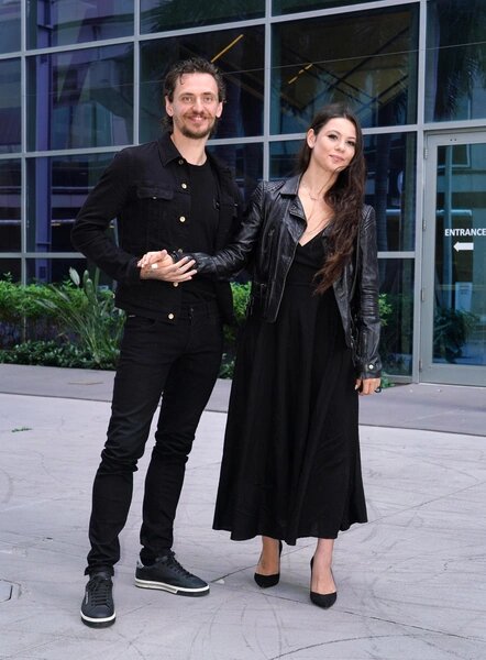 Супруга артиста Елена Ильиных не высказывалась о переезде