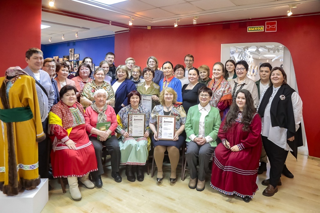    В Ханты-Мансийске наградили победителей окружного конкурса «Мастер года-2024»