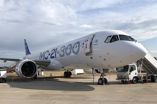    Из-за дефицита запчастей в России скопились десятки недостроенных самолетов