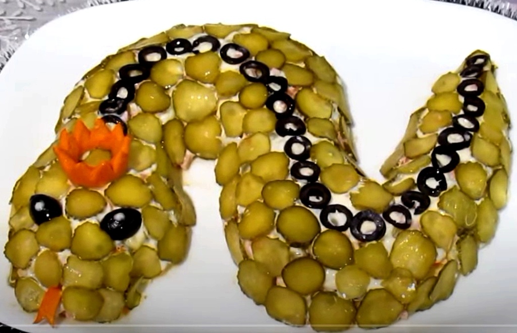 Салат "Змейка" Фото для примера.