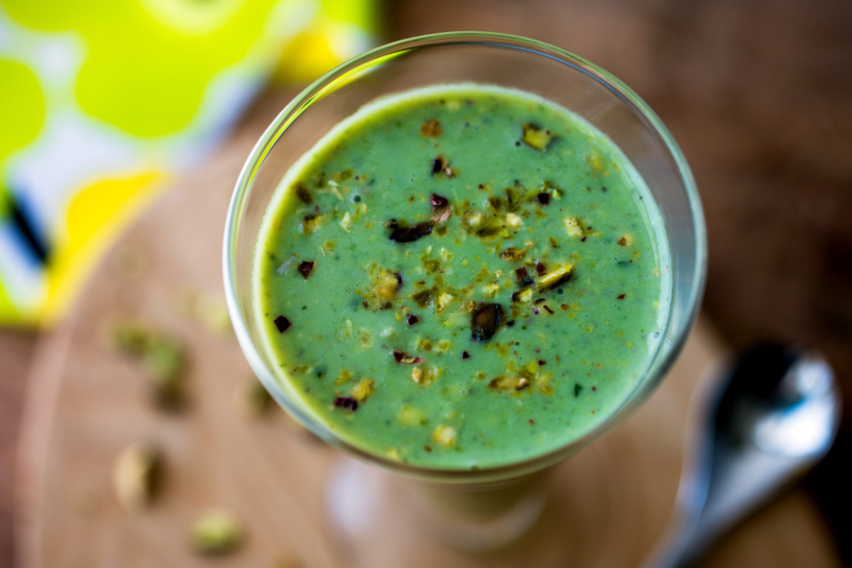 Ананасово-базиликовый смузи
