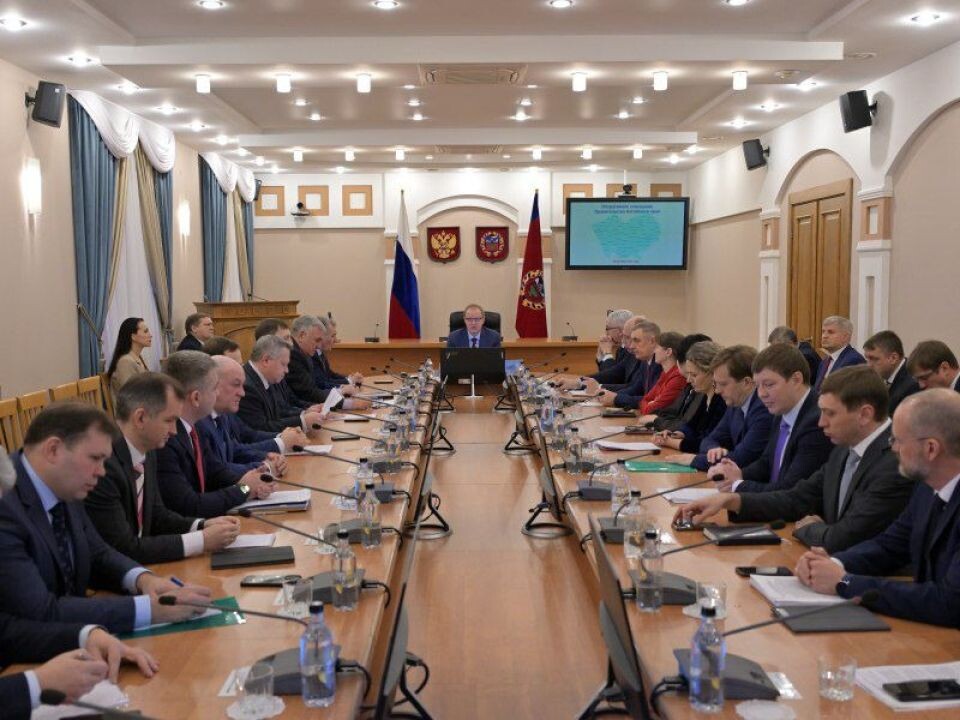    Оперативное совещание краевого Правительства. Источник: Антон Червяков