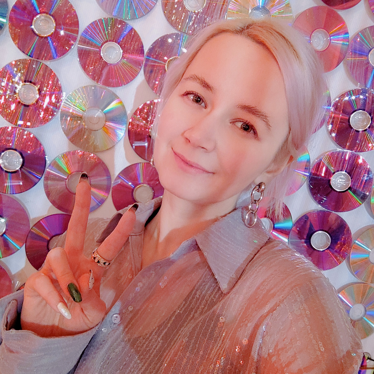 самое яркое событие недели - мы снимали танцевальный клип))